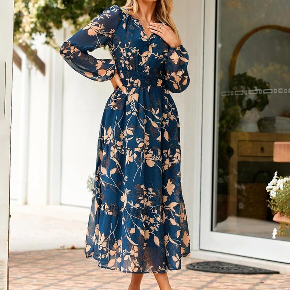 Women’s Navy Floral V-Neck Maxi Dress - Flowy, Stylish, Wedding Guest Essential - Picture 4 of 6